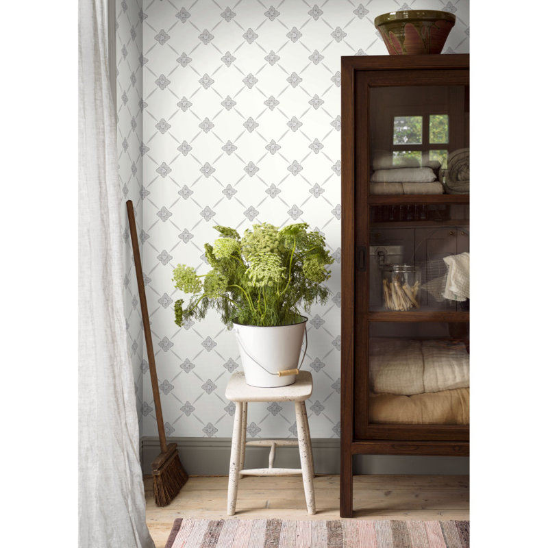 Boråstapeter Linné Wallpaper, Gray/Silver