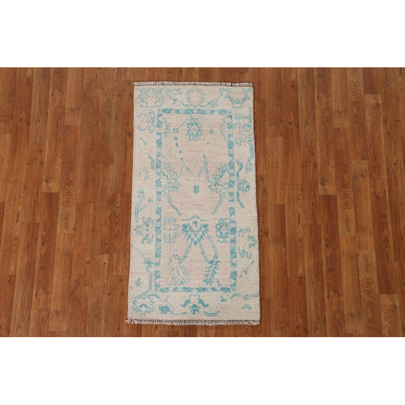 Tapis rose en coton 3 pi 10 po x 1 pi 11 po Neelu