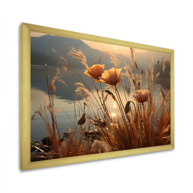 «Sunset Wildflower Serenade - Wildflowers», reproduction sur toile, H 12 po x l 20 po x P 1 po, Cadre doré simple