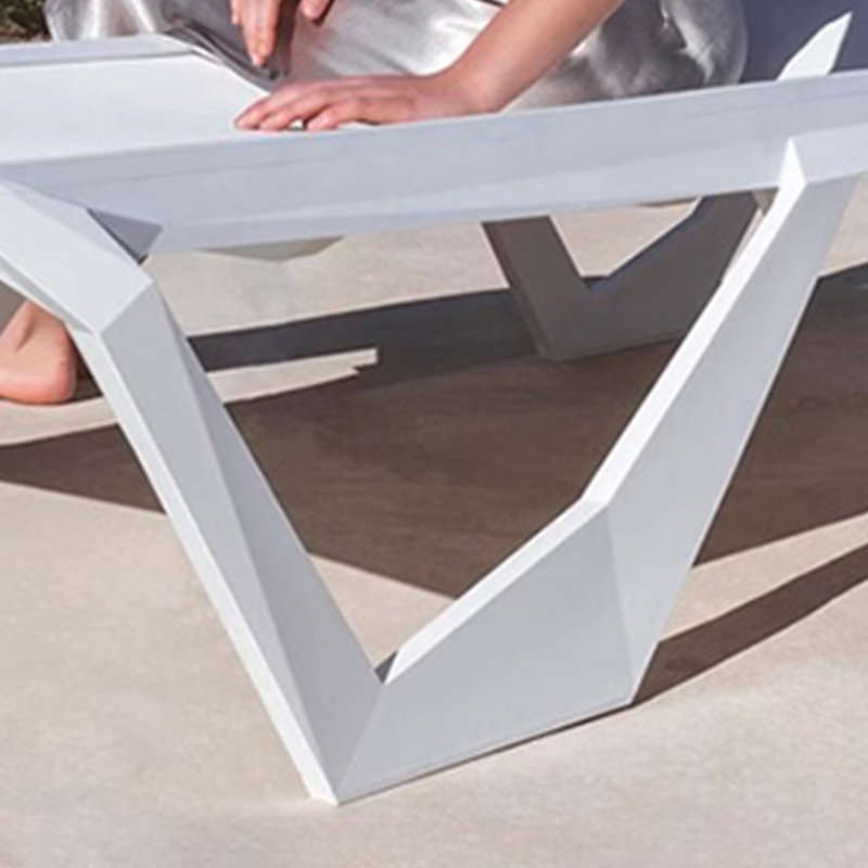 Adjustable Aluminum Outdoor Chaise Outdoor Chaise Lounge, White