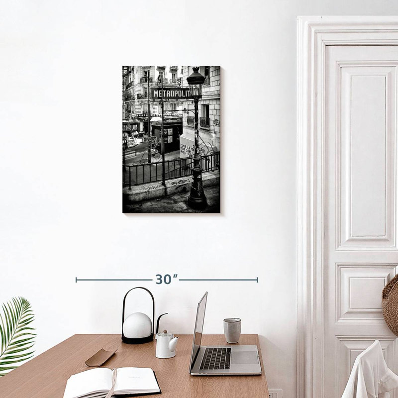 Sireci Paris Metro, 24" H x 16" W