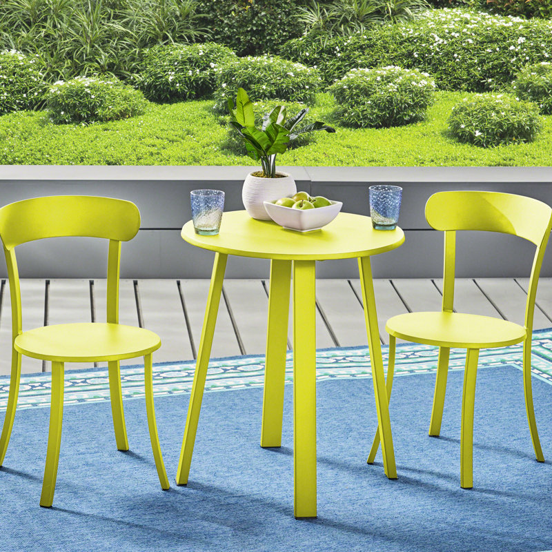 Extérieur bistro lime mat, fabrication artisanale en fer, élégant et 2 chaises et table de couleur thermolaquée, idéale pour les lieux de rencontre,