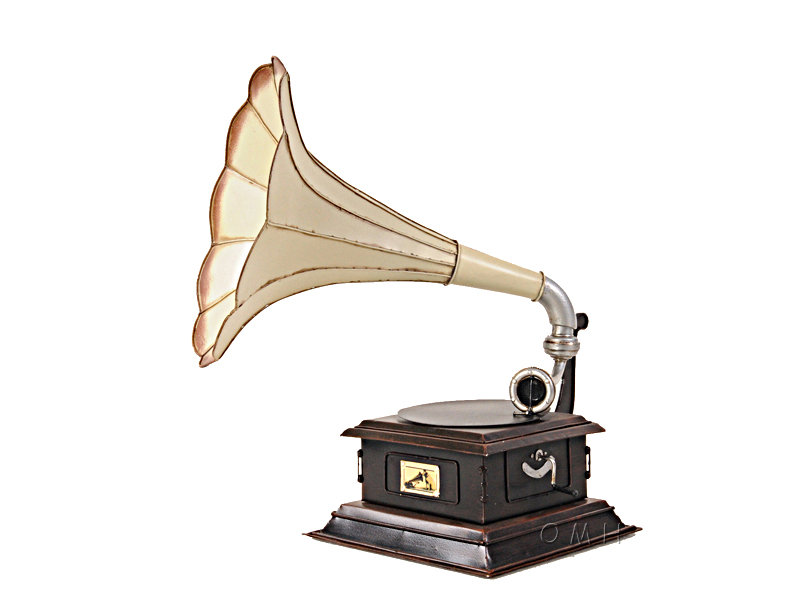 Lenworth Entertainment Figurines & Sculptures