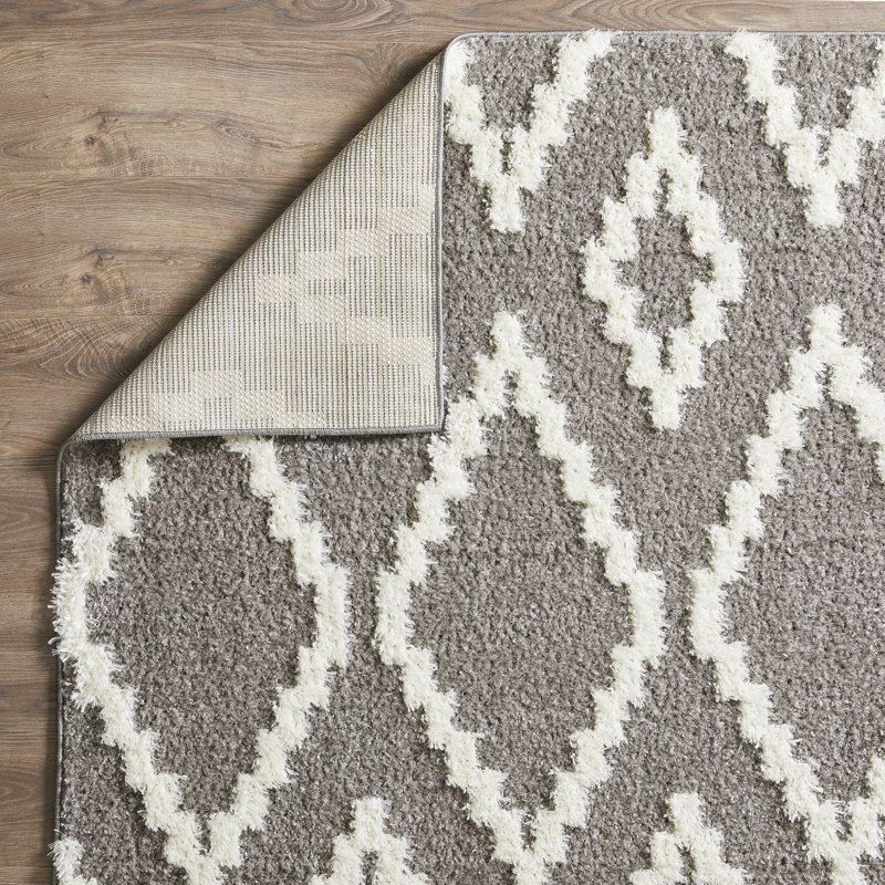 Ishrana Performance Geometric Indoor Rug, Rectangle 5'3" x 7'3"