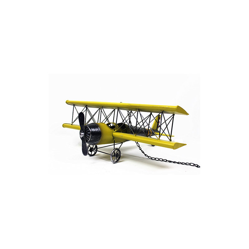 Avion en métal