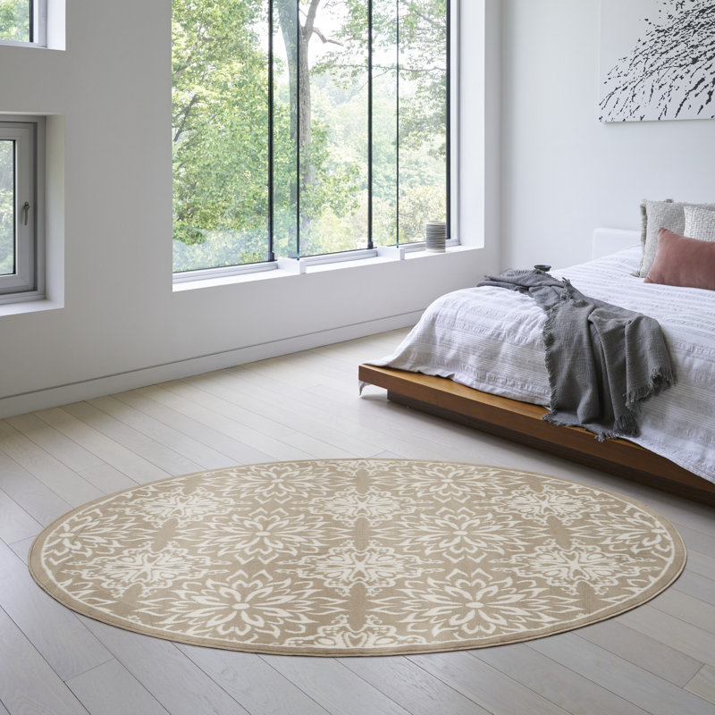 Crisette Floral Area Rug, Round 5'3"
