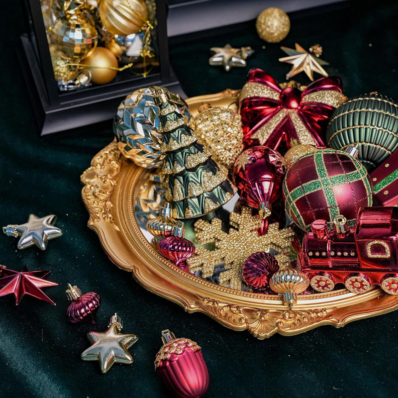 82pcs Christmas Balls Ornaments Set, Delightful Classic Gift Set, Shatterproof Plastic Decor For Xmas Tree Holiday Wedding Party Decorations With Hanging Strings, Gold, Red And Green