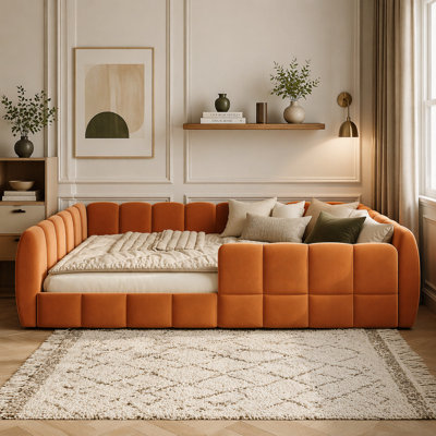 Lit de plancher en velours