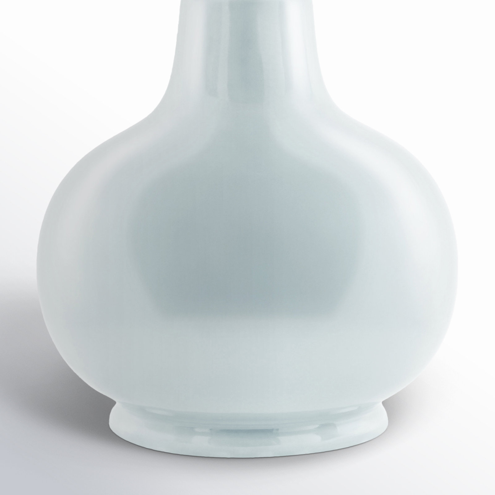 Momsen Scallop Shade Lamp, 13" H x 8" W x 8" D, Light Blue, White Twill