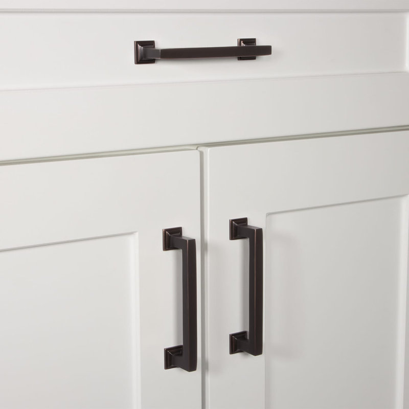 Grandeur Geneva 4" Brass Handle Pull, Timeless Bronze
