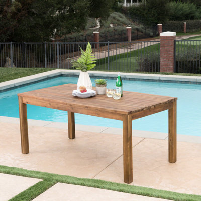 Table extensible en bois avec conception à lattes rustiques pour un repas en plein air
