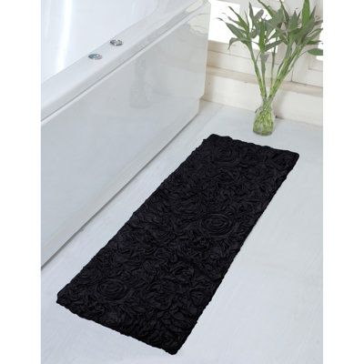 Tapis de bain en coton touffeté à motif floral rose Pascoe