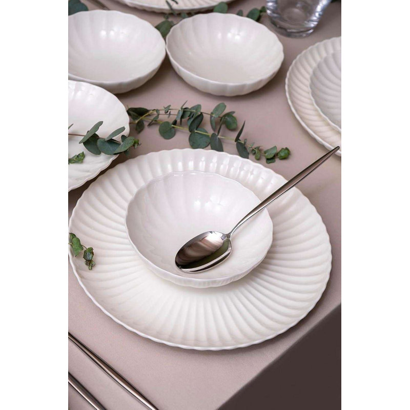 Service de table (18 pièces)