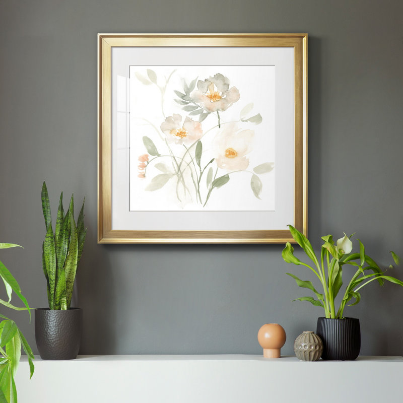 22_Whispering Petals II - reproduction encadrée de qualité supérieure - prête à être accrochée, Papier avec cadre doré, Blanc