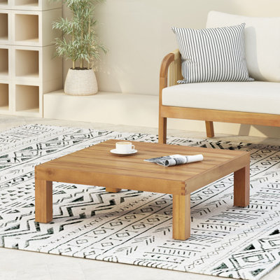 Table basse d'extérieur