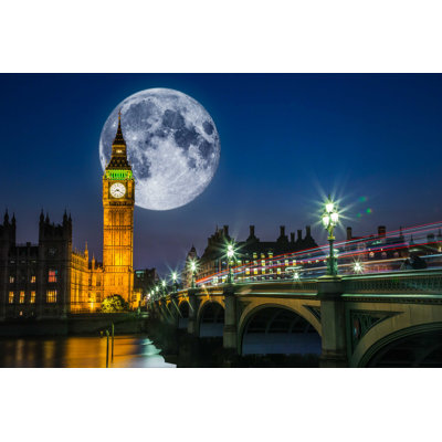 " London Scene With Big Ben "