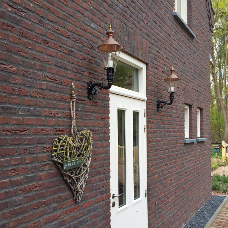 Outdoor Wall Lantern
