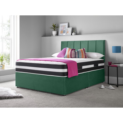 Madelief Divan Bed Set