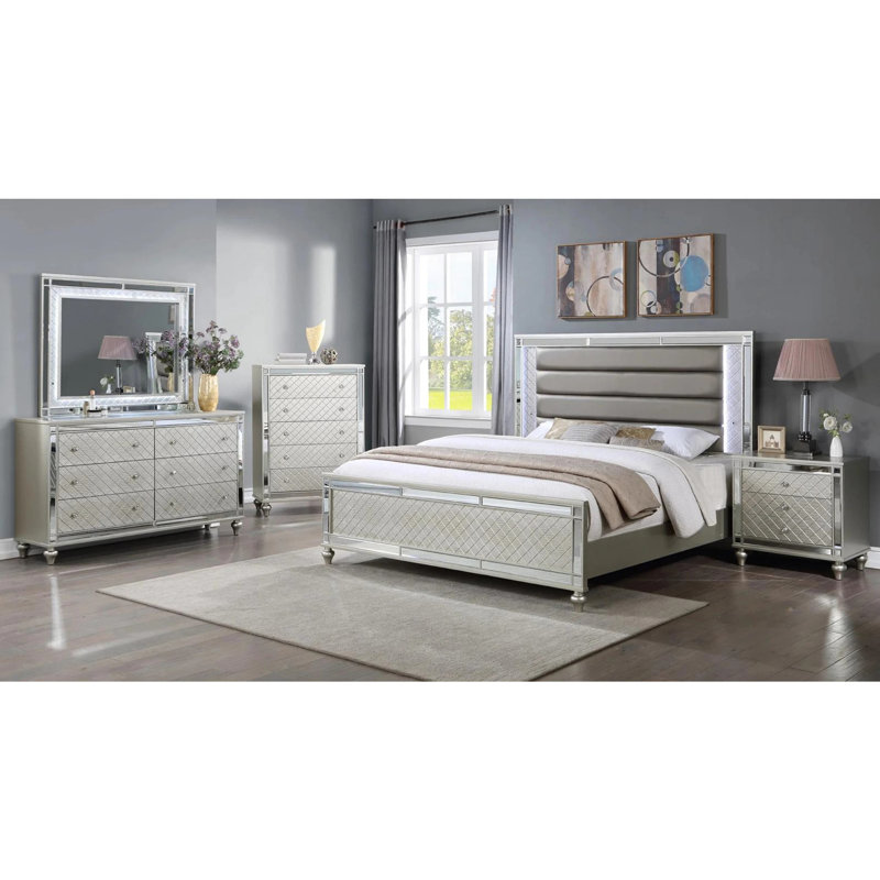 Contemporary Style Chest