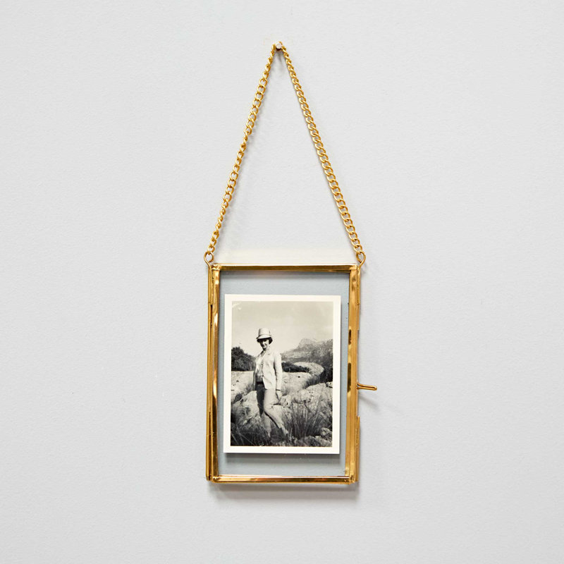 Gold Metal Picture Frame, 12cm x 8.5cm