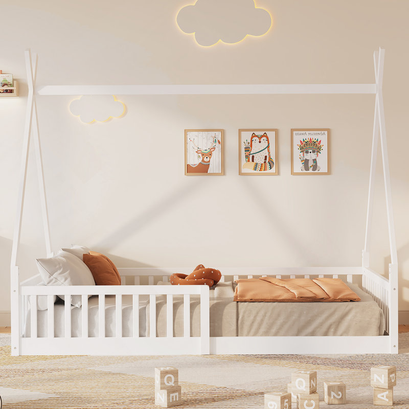 Lit simple en bois avec clôture, blanc, White