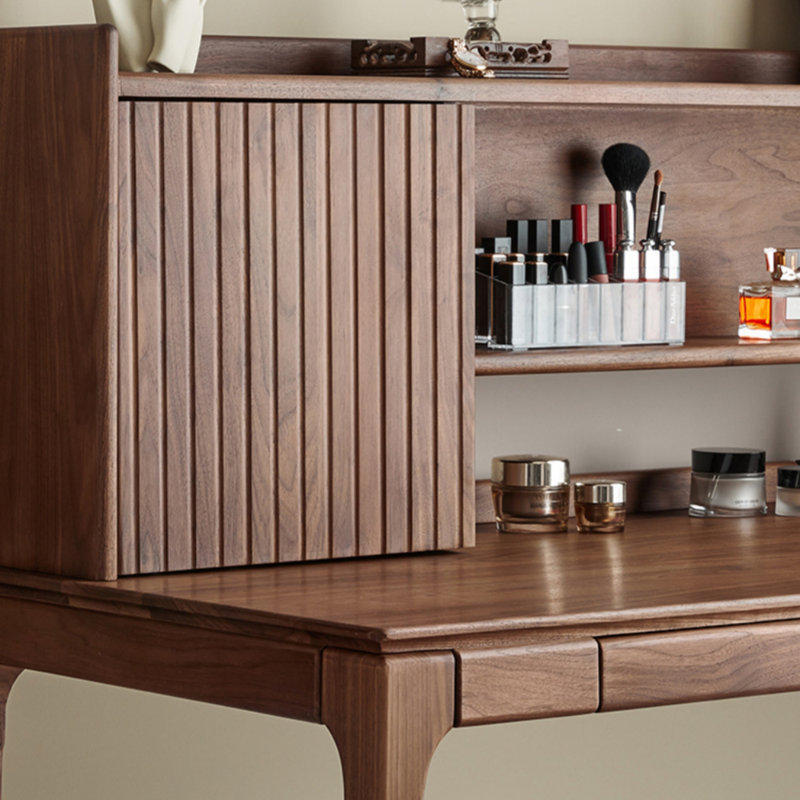 Multi-Functional Simple Dresser