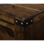 Grand lit de style industriel rustique en bois massif avec banc