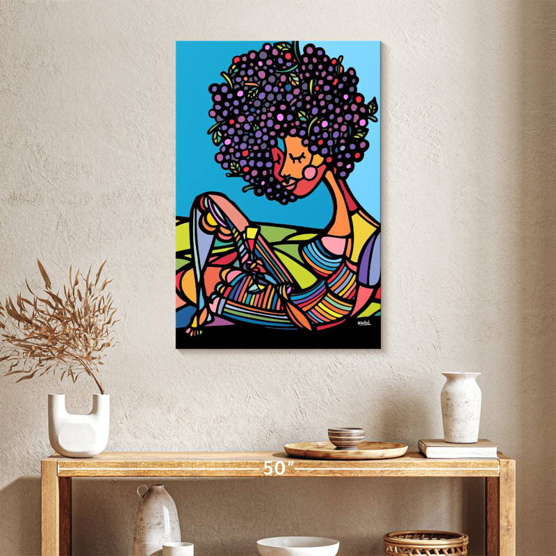 Leisha Afro, H 36 po x l 24 po