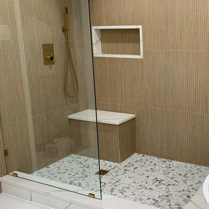 Huron Glass Pebbles Mosaic Tile, Calacatta