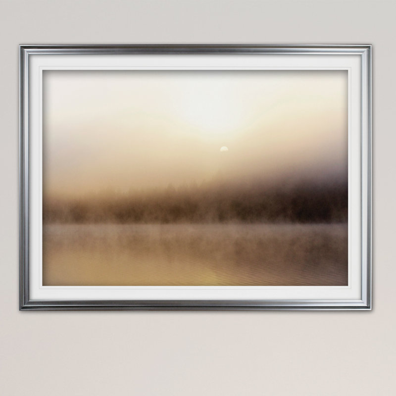 « break of aube », reproduction de peinture à l’acrylique encadrée, H 30 po x l 40 po x P 1,5 po, Argent