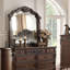 Commode de style traditionnel traditionnel avec miroir