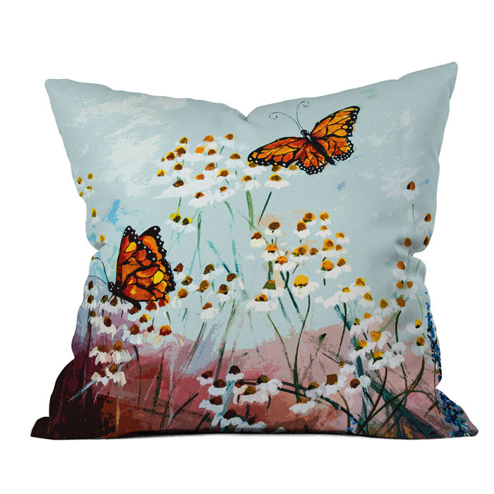 Coussin extérieur Butterflies in Chamomile I