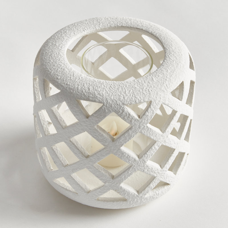 Damarrion terre cuite ouragan, H 9,06 po x l 9,25 po x P 9,25 po, Blanc