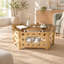 Table basse ovale de style champêtre avec plateau en verre trempé caramel et piètement en bois sculpté ajouré