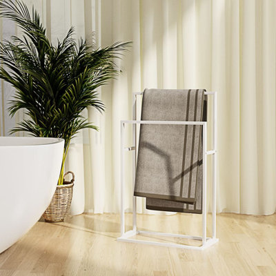 Brandalynn Towel Rack