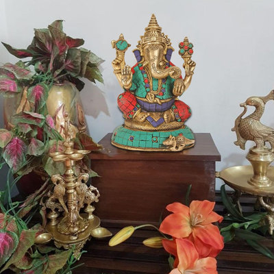Statue de Ganesha en laiton avec incrustation de corail turquoise, figurine de dieu indou traditionnel de 7,5 po pour l'autel et la salle de méditation