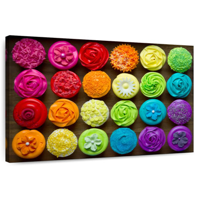 Yarlin Rainbow Cupcakes