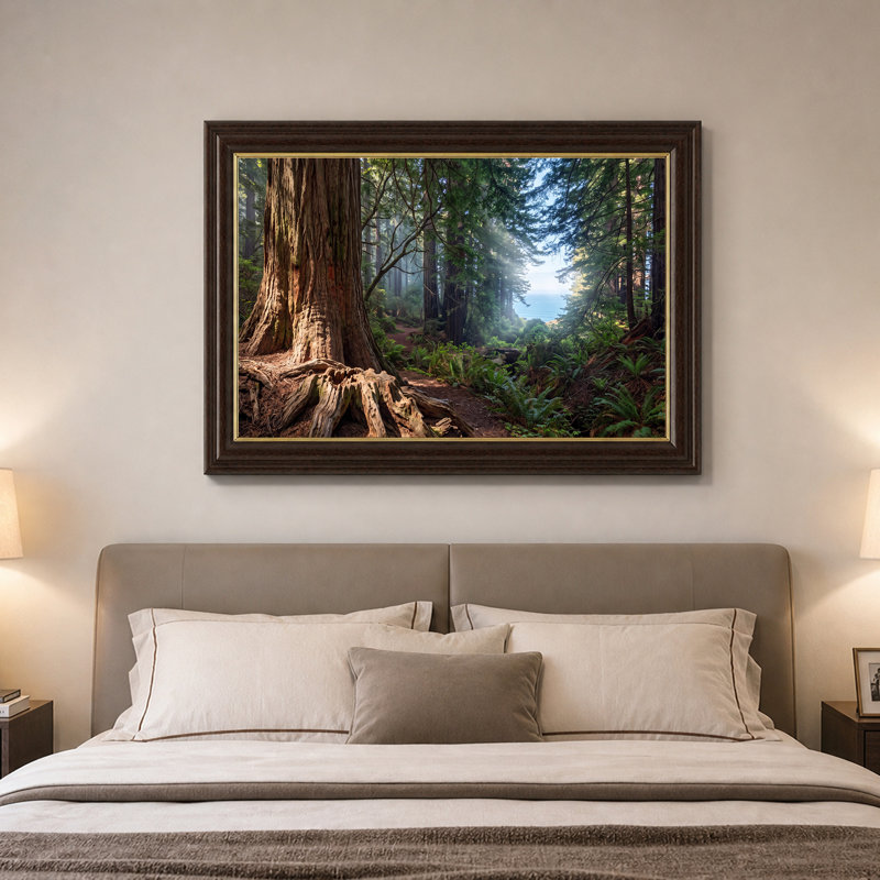 Toile géante, troncs d'arbres et fougères menant à la vue sur l'océan, 16"H x 24"W