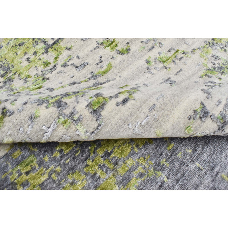 Abstract Area Rug in Green, Rectangle 8' x 10'