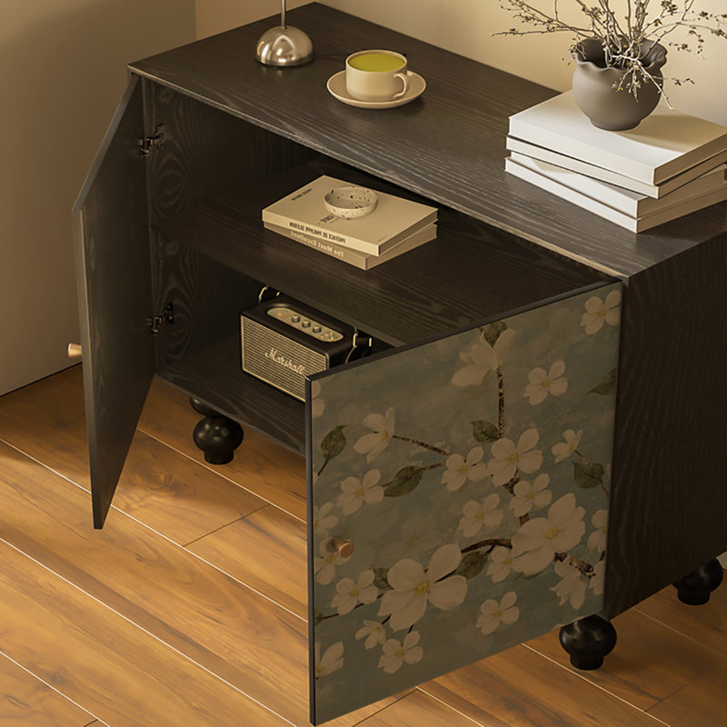 Armoire décorative de style crème