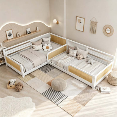 Structure de lit simple en L pour 2 enfants, lits convertibles détachables avec tableaux blancs, lit pour enfants en rotin avec étagères et lumières