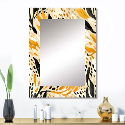 Sunetra Floral Fusion en noir et jaune - miroir abstrait, miroir mural décoratif abstrait, impression d'art en métal
