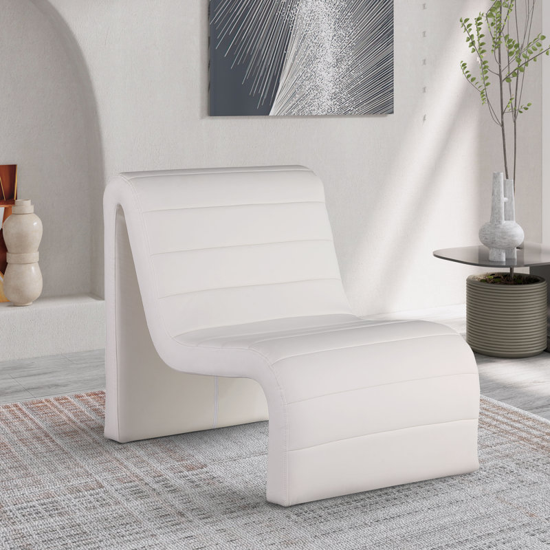 Fauteuil d'appoint en cuir Fronie, Cuir crème végétalien