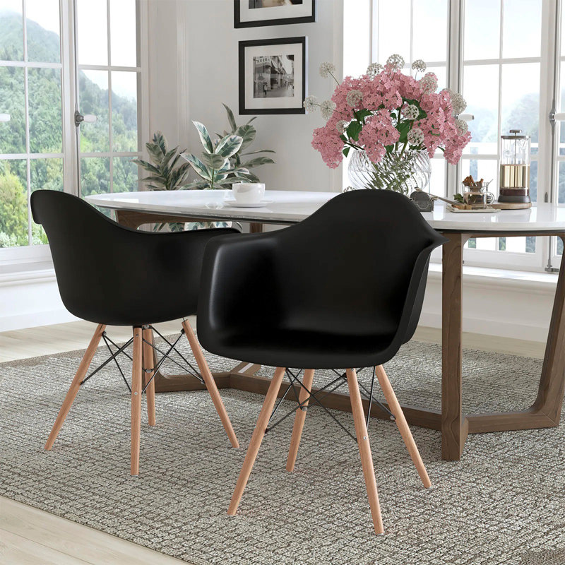 Chaise avec accoudoirs Chaya, Noir