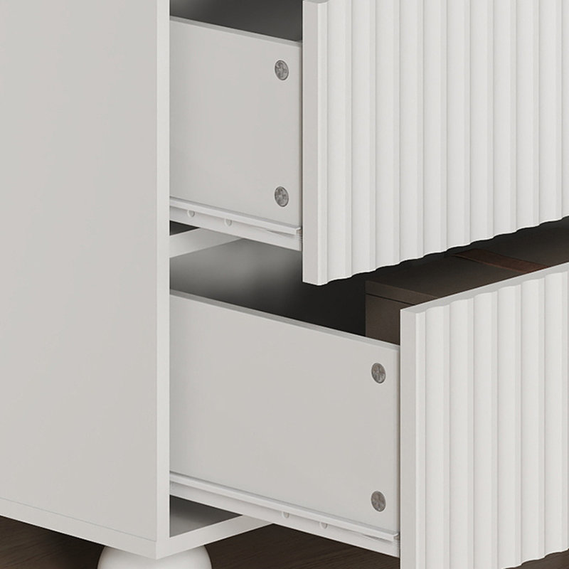 Ensemble de chambre à coucher avec 3 pièces Ashford (ensemble de 2 commodes cannelées à 6 tiroirs et 2 tiroirs), White