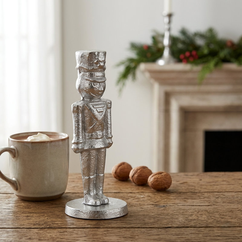 Figurine casse-noisette en fonte Moundridge, H 7 po x l 2,75 po x P 2,75 po, Argent