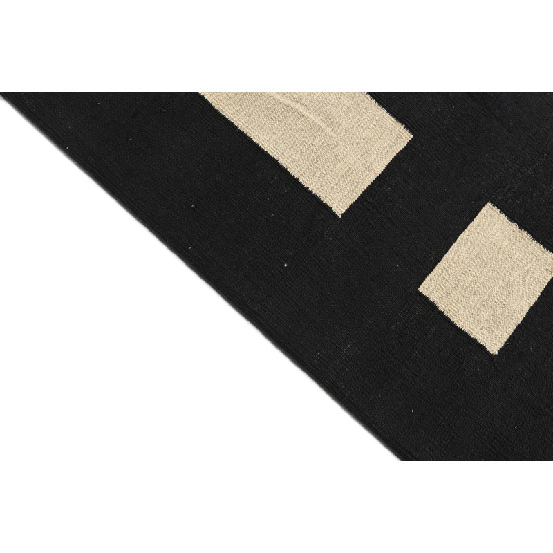 Tapis noir Jessen