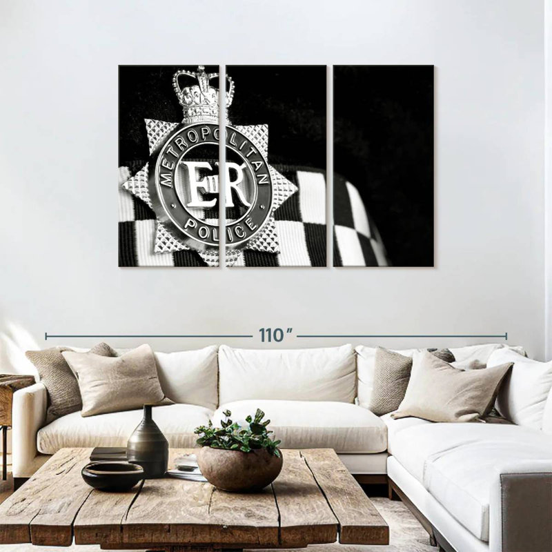 Insigne de la police métropolitaine, H 48 po x l 74 po