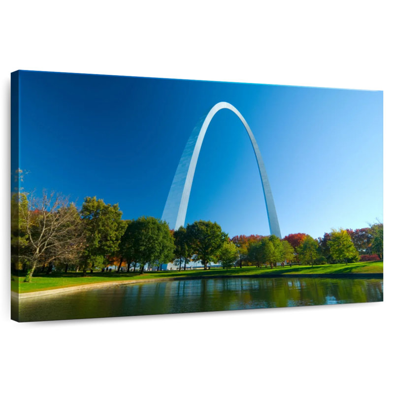 The Saint Louis Gateway Arch, 16" H x 24" W