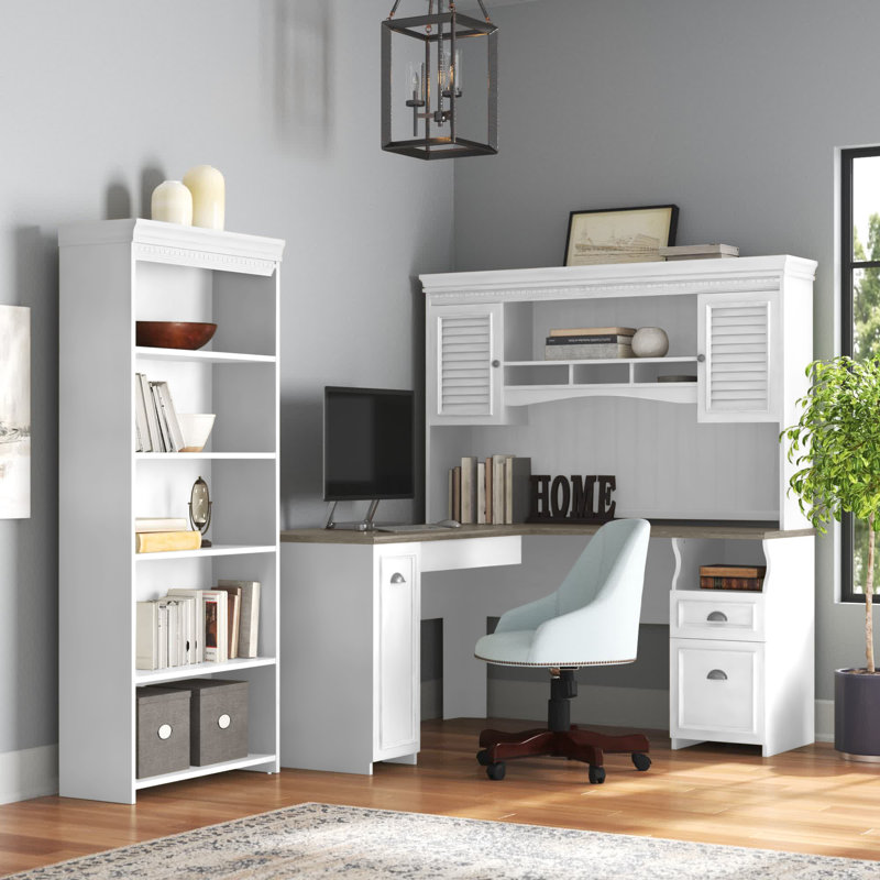 Ensemble de bureau d'ordinateur en L 3 pièces avec huche Huckins, Gris Shiplap / blanc pur